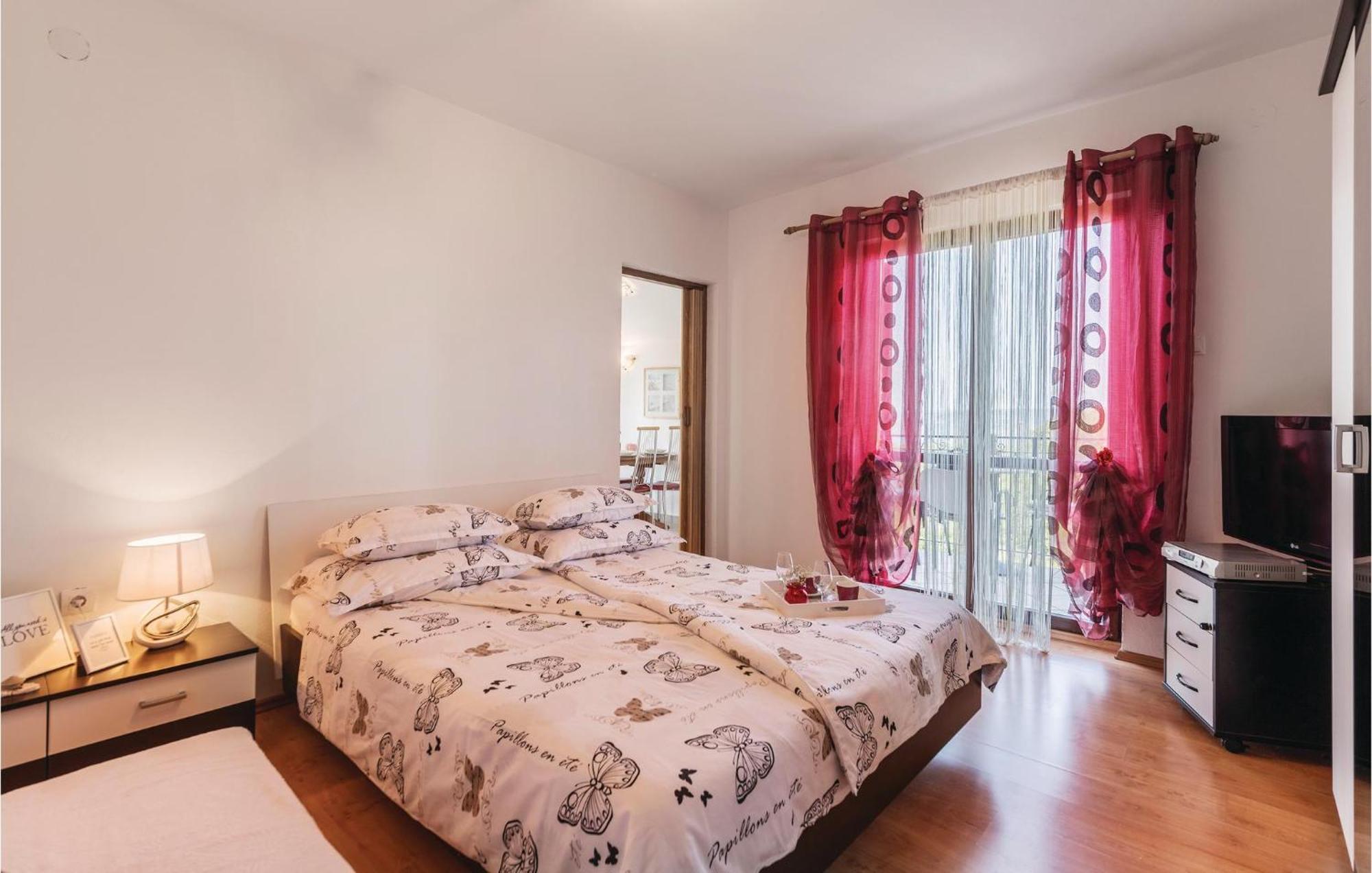 Pet Friendly Apartment In Koromacno With Wifi Eksteriør bilde