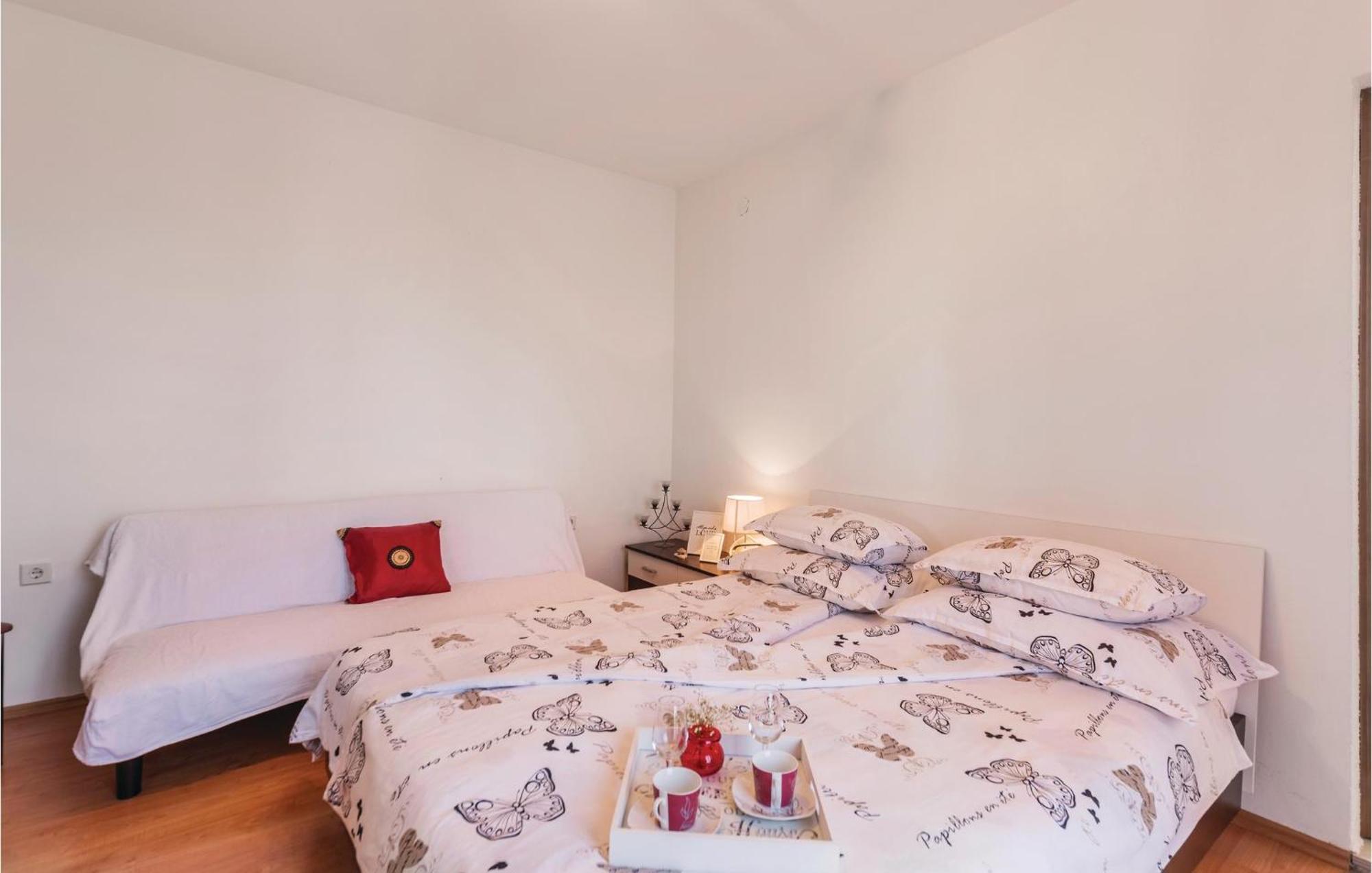 Pet Friendly Apartment In Koromacno With Wifi Eksteriør bilde
