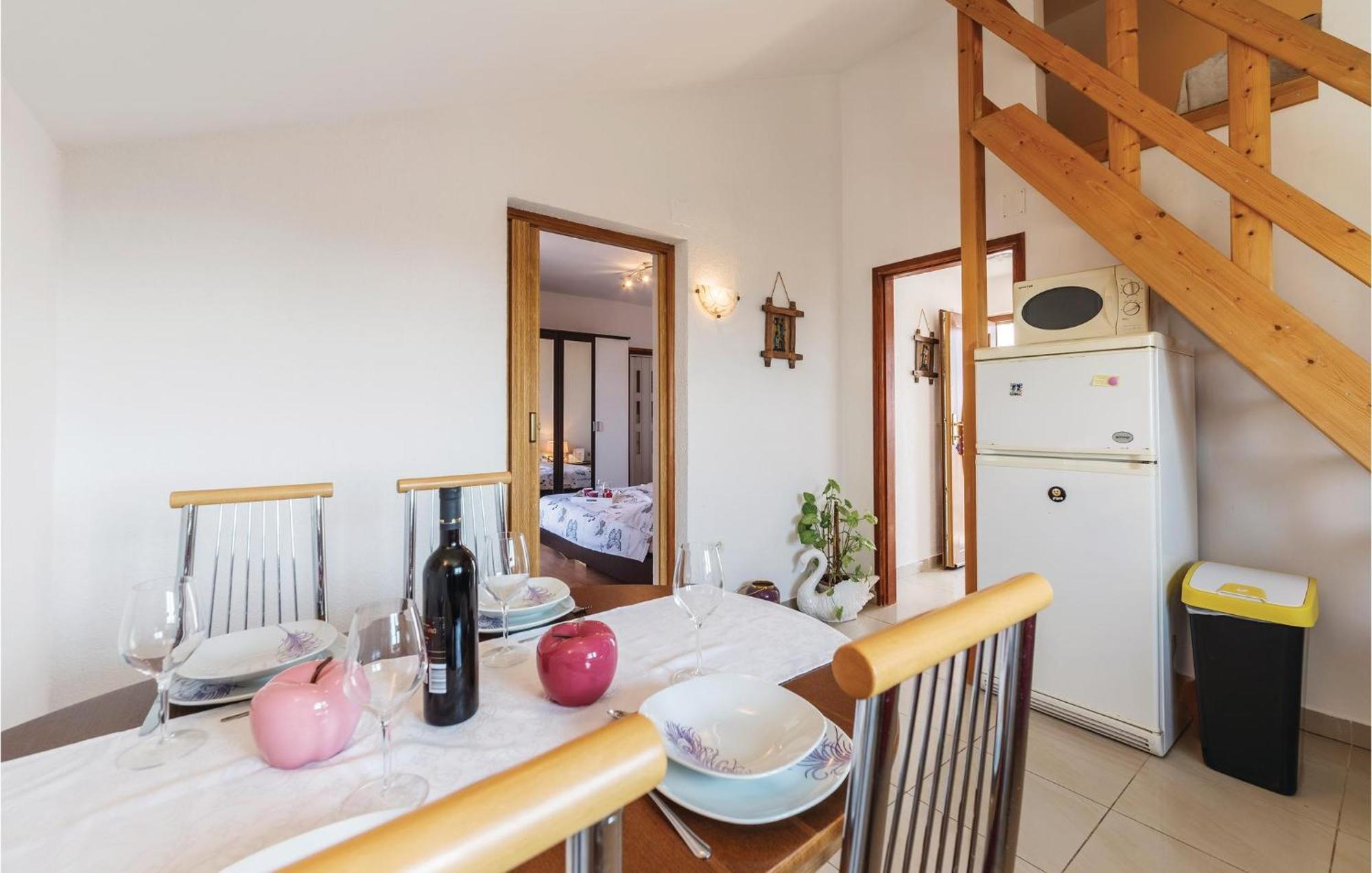 Pet Friendly Apartment In Koromacno With Wifi Eksteriør bilde